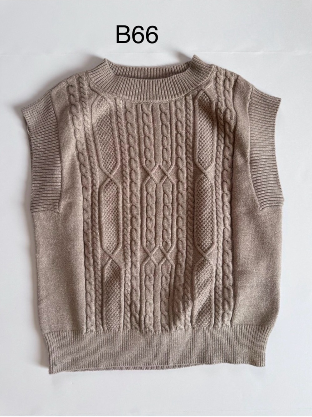Cyrus Cable Knit Sleeveless Vest in Taupe Beige,Size Small - Picture 2 of 7